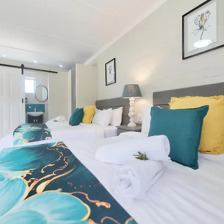 Land'S Edge Eco Friendly Cottages And Apartments Struisbaai Exterior photo