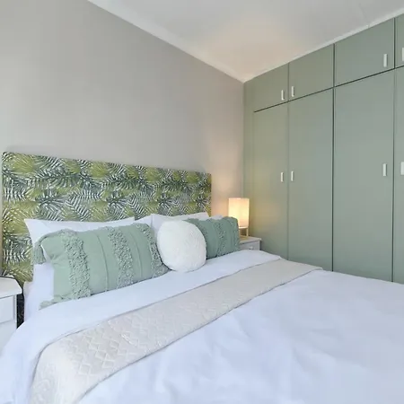 Land'S Edge Eco Friendly Cottages And Apartments Struisbaai Exterior photo