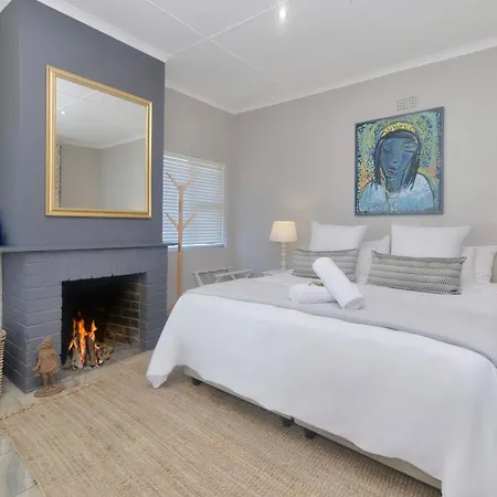 Land'S Edge Eco Friendly Cottages And Apartments Struisbaai Exterior photo