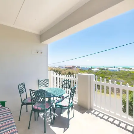 Land'S Edge Eco Friendly Cottages And Apartments Struisbaai Exterior photo