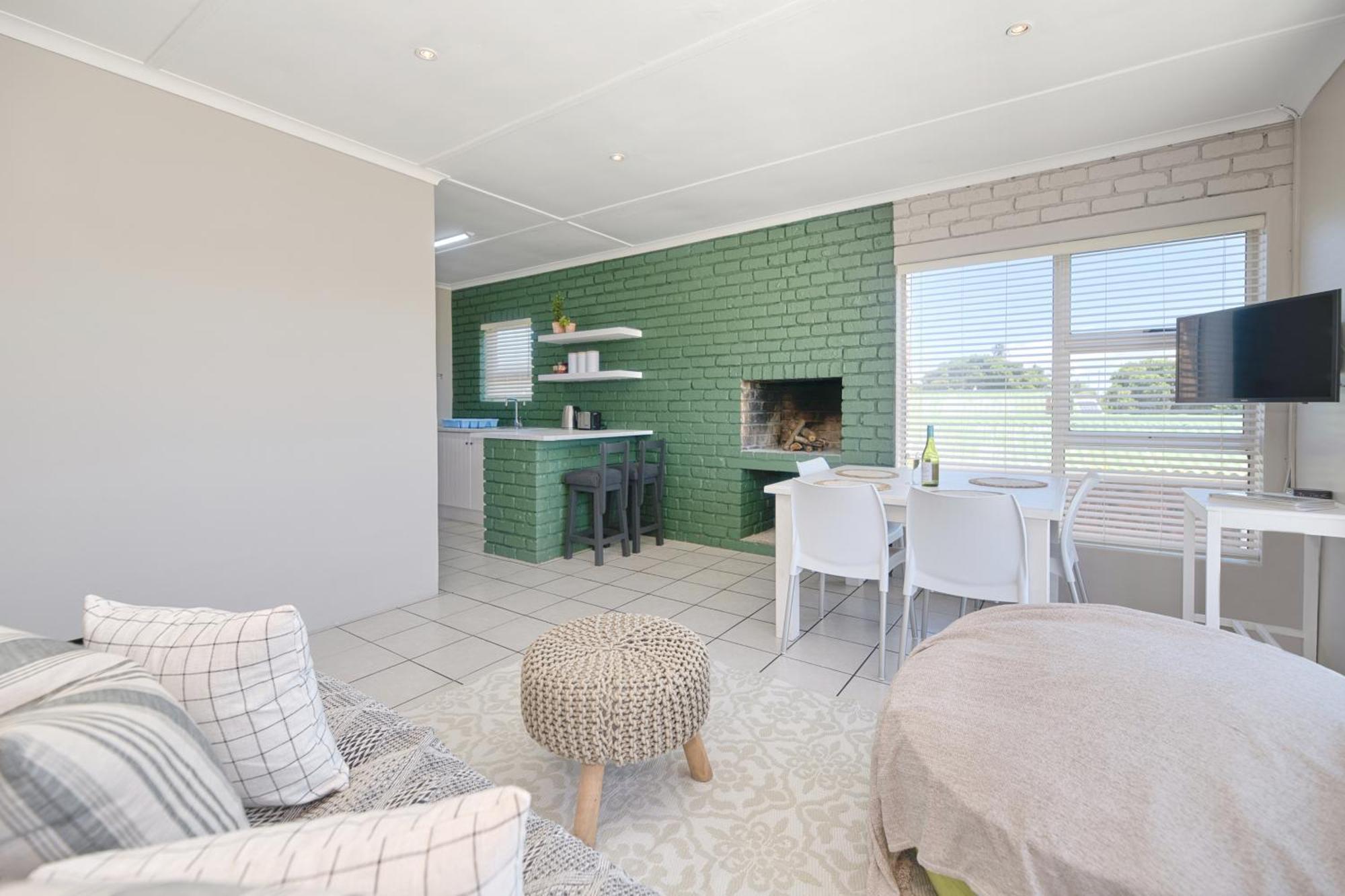 Apartment Land's Edge Eco Friendly And Struisbaai