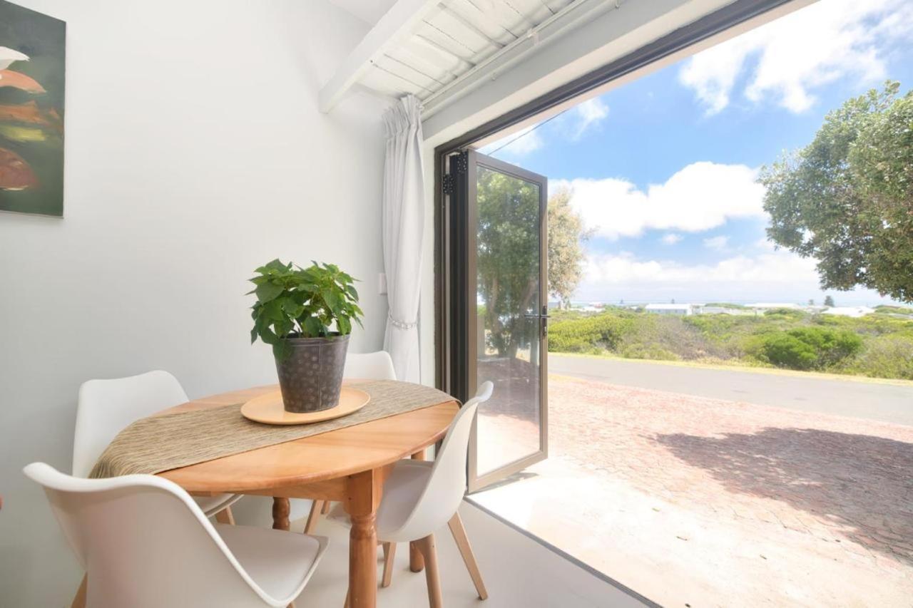 Land's Edge Eco Friendly And Struisbaai
